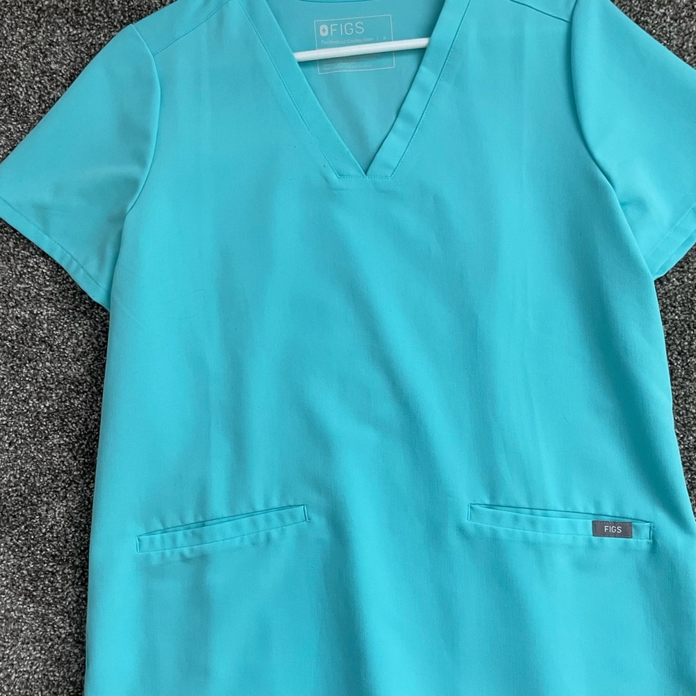 FIGS SCRUBS!